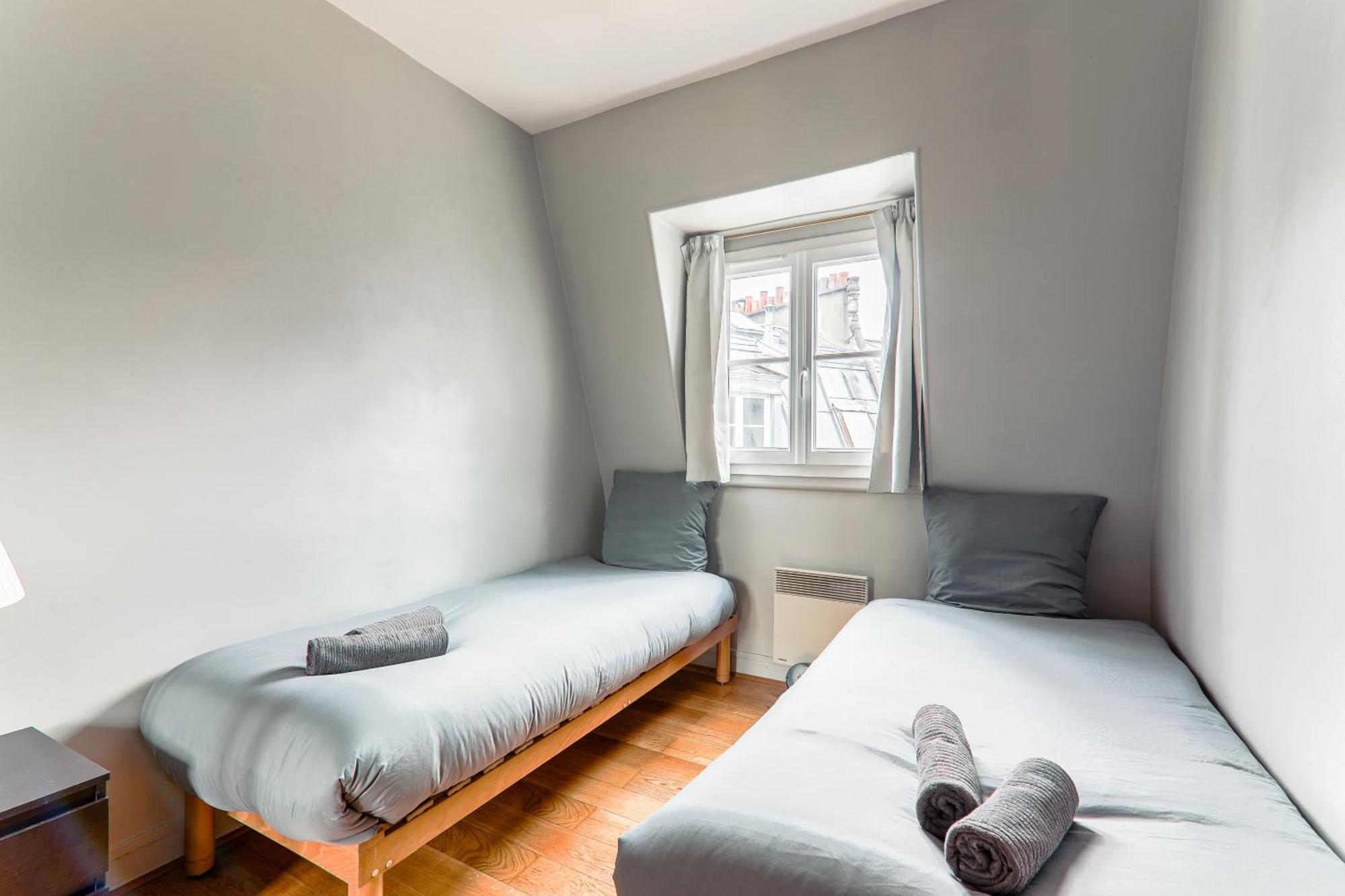 Luxurious 2 Bedroom Tour Eiffel Bourdonnais Free Netflix Párizs Kültér fotó